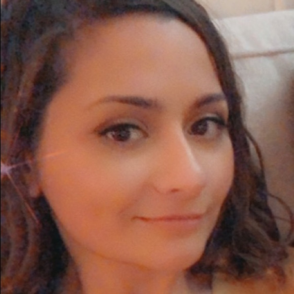 Meet your Posher, Stephanie